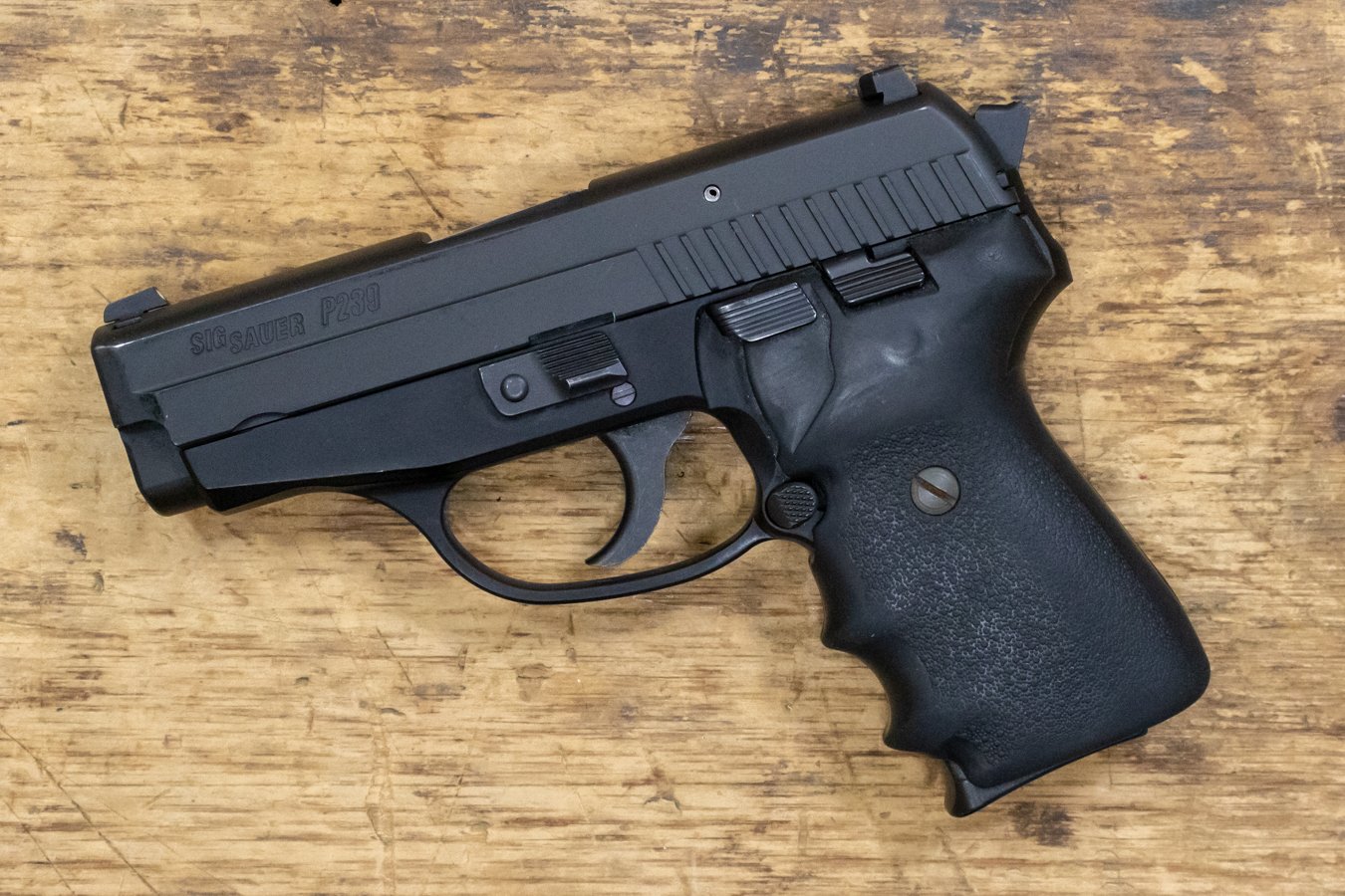 SIG SAUER P239 9mm DA/SA Police Trade-In Pistols (Good Condition)